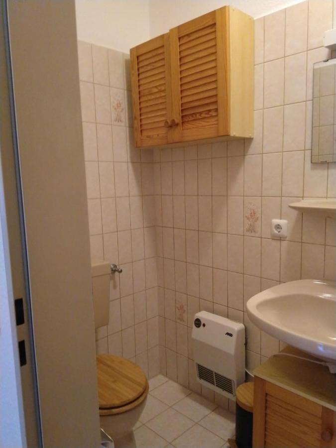 Kleine Ferienwohnung, Einzimmeraparment In Altenkirchen Almersbach Luaran gambar
